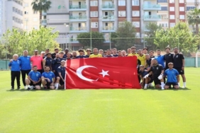 Alanyaspor Tarihi ve Başarıları: Turuncu-Yeşil Yolculuk