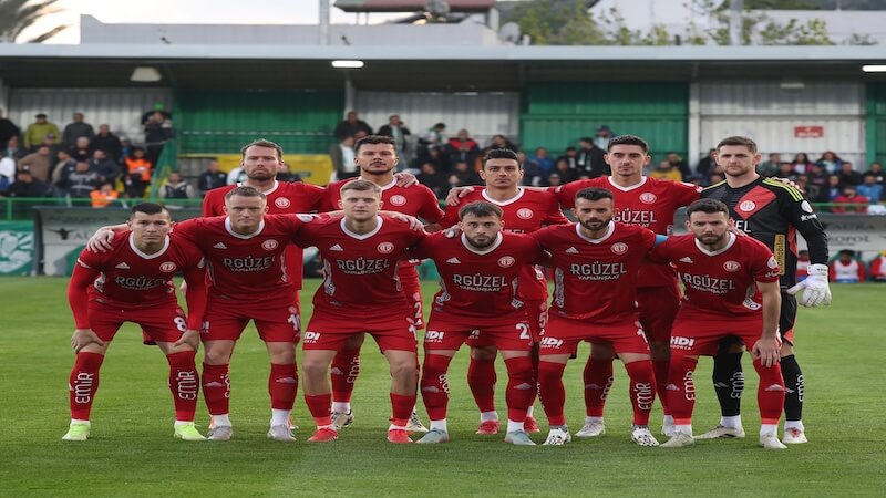 Antalyaspor Tarihi ve Başarıları: Kırmızı Beyaz Sevdanın Yolculuğu