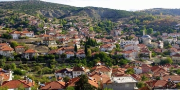 Elmalı: Antalya’nın Dağların Ardındaki Saklı Cenneti