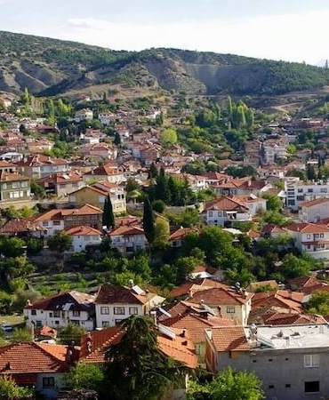 Elmalı: Antalya’nın Dağların Ardındaki Saklı Cenneti