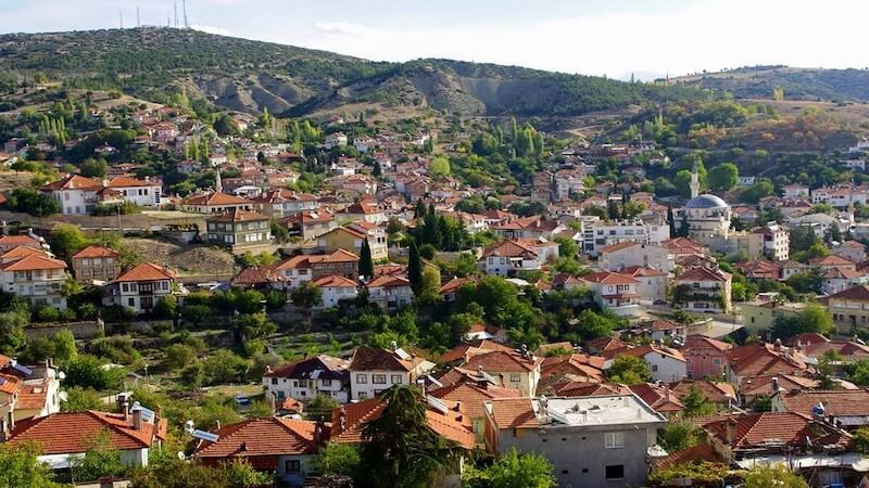 Elmalı: Antalya’nın Dağların Ardındaki Saklı Cenneti