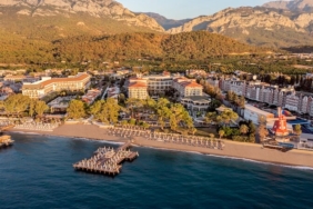 Akra Hotels ile Piri Rehber’den Kemer Tanıtımına Sesli Dokunuş