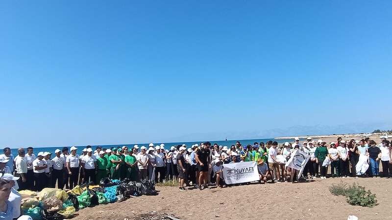 Aksu’da Dünya Deniz Kaplumbağaları Günü’nde Anlamlı Temizlik Etkinliği