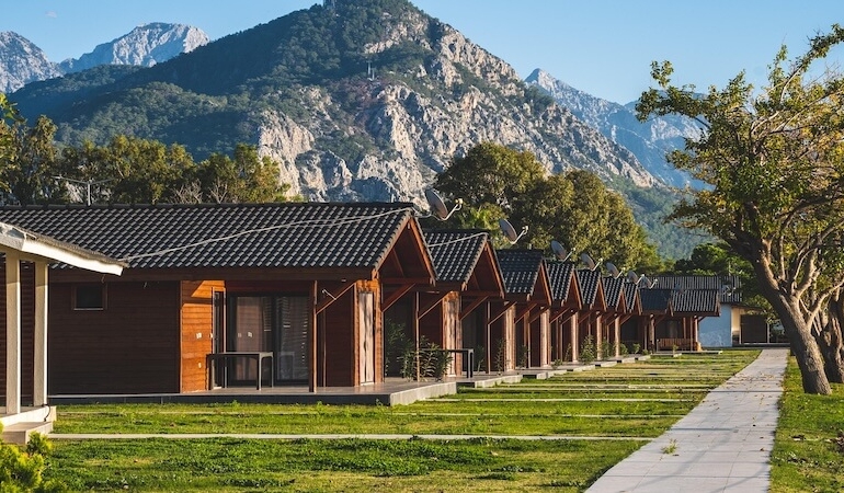 Antalya’nın İncisi: Konyaaltı Plajı Rehberi