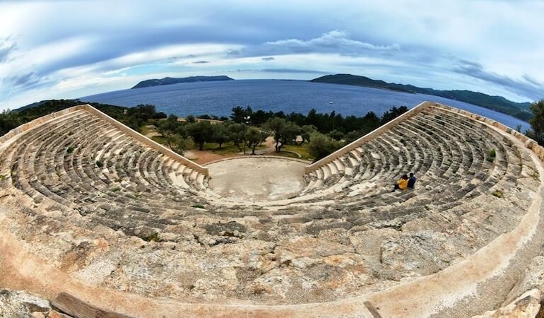 Antiphellos Antik Kenti: Kaş’ın Kalbinde Tarihle Buluşma Noktası