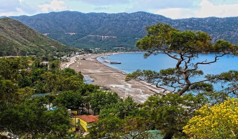 Doğayla Baş Başa Bir Kaçış Noktası: Adrasan Rehberi