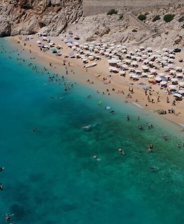 Kaş İlçesi: Antalya'nın Akdeniz'e Açılan Mavi Kapısı