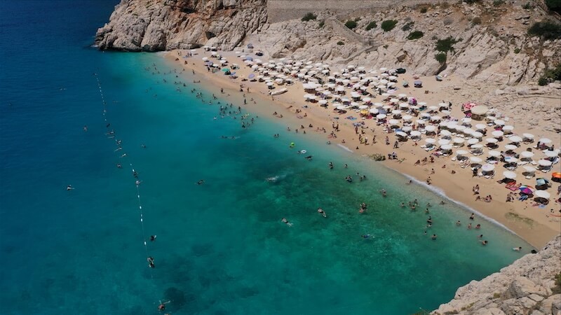 Kaş İlçesi: Antalya'nın Akdeniz'e Açılan Mavi Kapısı