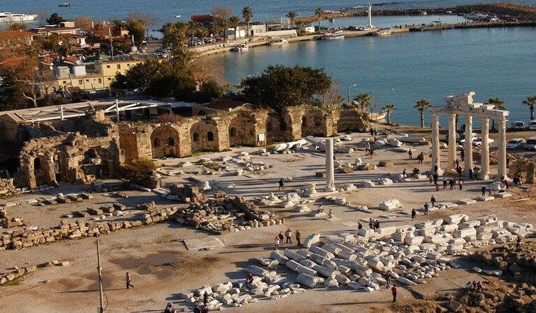 Manavgat İlçesi: Şelaleleri, Tarihi ve Sahilleriyle Antalya’nın Cazibe Merkezi