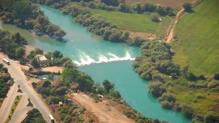 Manavgat Şelalesi: Doğanın Gücünü ve Huzurunu Aynı Anda Sunan Bir Güzellik