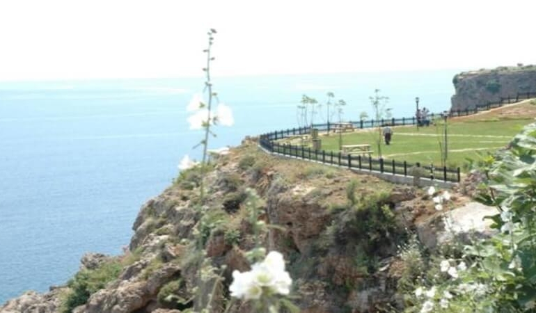 Muratpaşa İlçesi: Antalya’nın Tarihi, Kültürel ve Ticari Merkezi