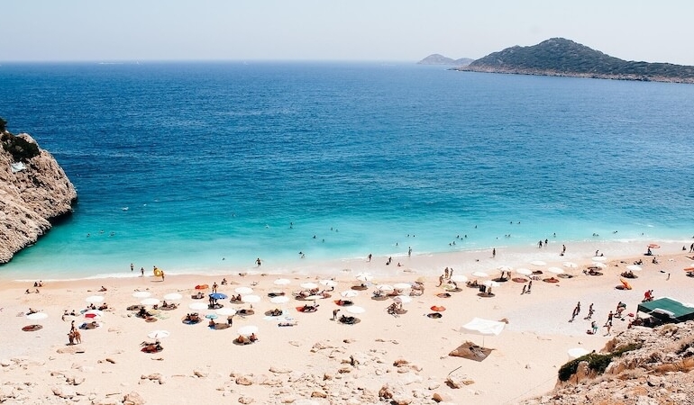 Antalya’da Bugün – 3 Temmuz 2025: Yaz Tüm Hızıyla Devam Ediyor!