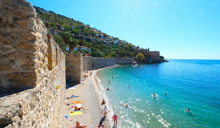 Antalya’da Çocukla Tatil: En İyi 10 Öneri (2025 Rehberi)