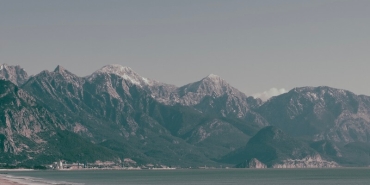 Antalya’da Kışın Denize Girilir mi? Yerel Halkın Deneyimleri