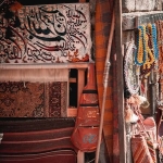 Antalya’nın Gece Pazarı: Yerel Alışverişin Renkli Dünyası