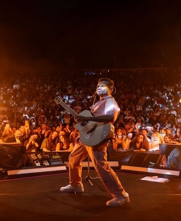 Antalya’da Kenan Doğulu Rüzgârı Esti