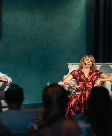Neslihan Yeldan, Akra Talks’ta Antalyalılarla İçiçe Oldu