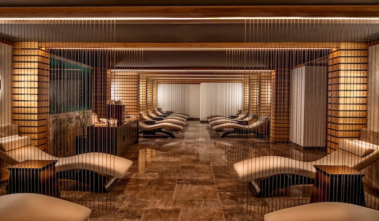 Regnum The Crown: Lüksün En Uç Sınırı